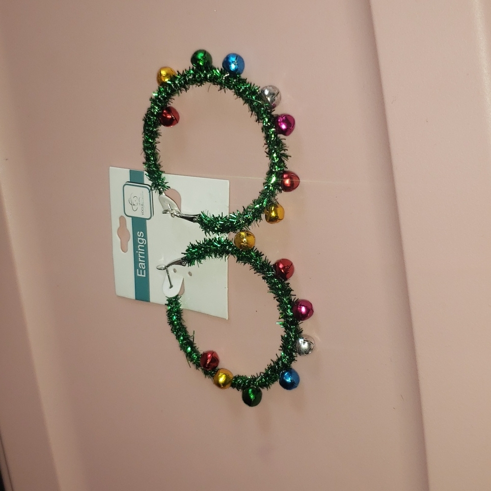10/$20 FINAL PRICE Christmas Hoop Earrings *J2